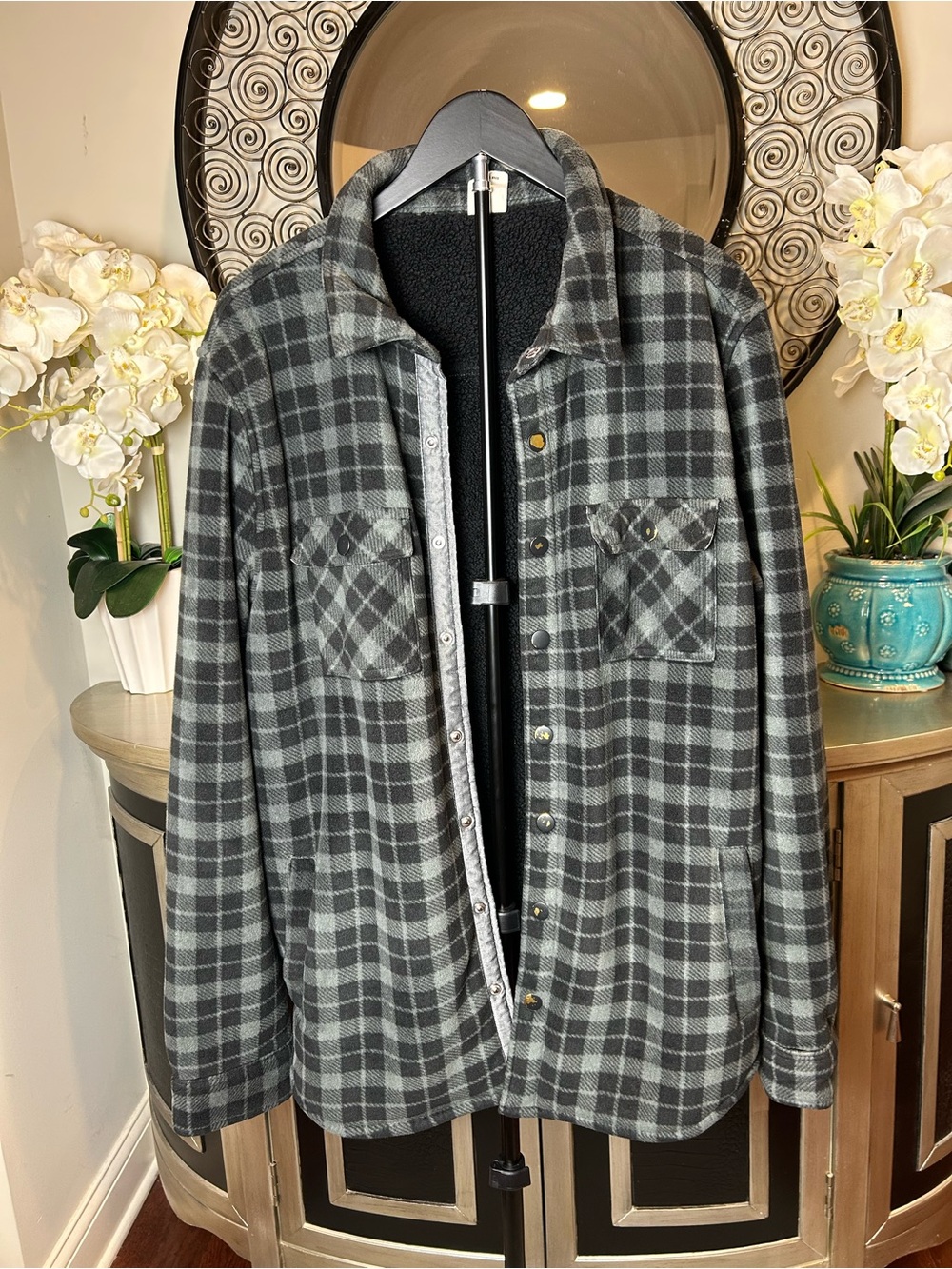 Men's Gray Plaid Jacket - Classic snap Button-Up Shirt Jacket